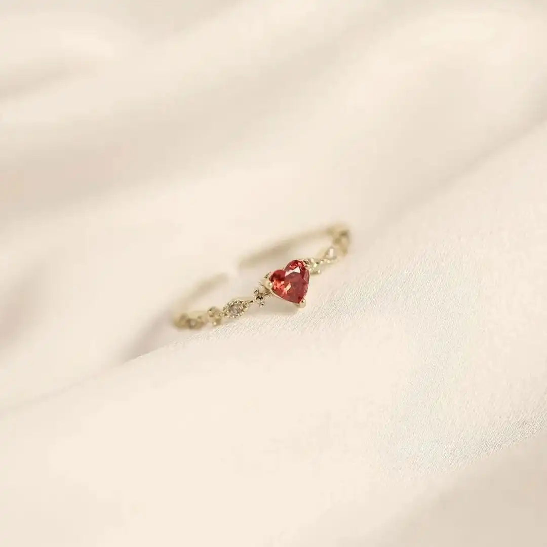 Anillo de banda con acento marquesa de Heartstone