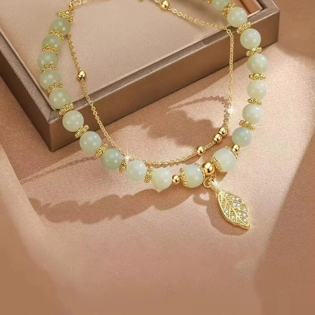 Exquisita Pulsera de Jade Verde y Oro