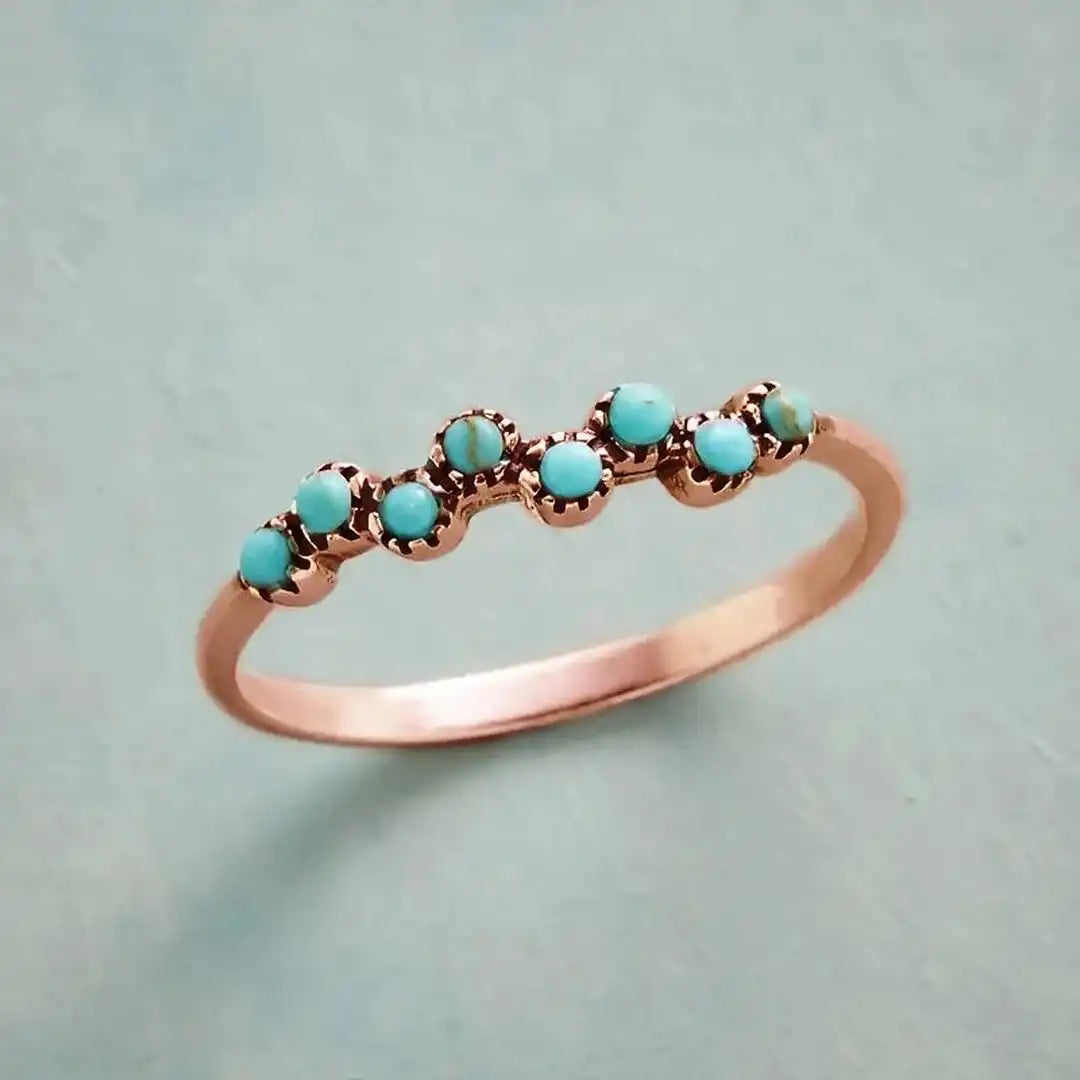 Anillo atemporal de cuentas turquesa