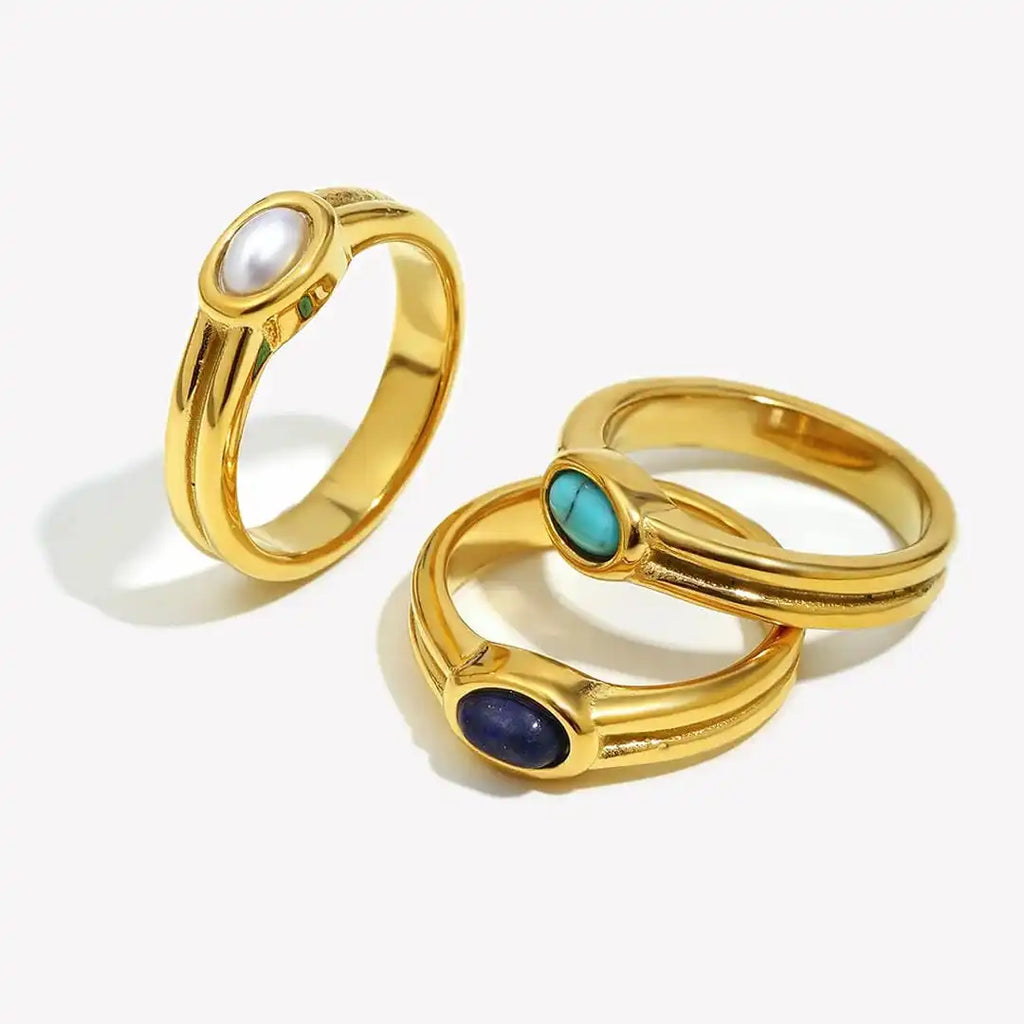 Anillo de oro vintage con piedra natural