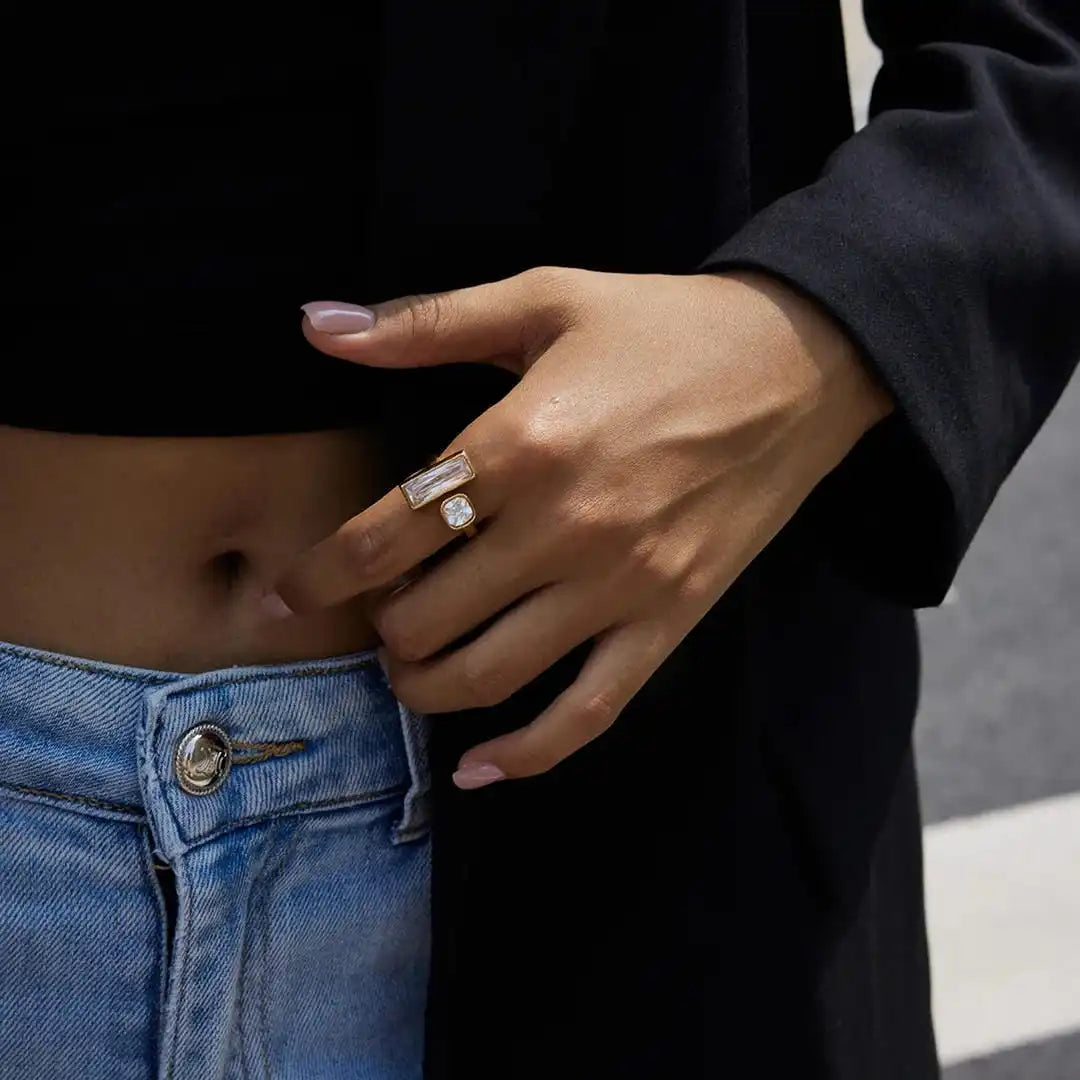 Anillo abierto dúo de baguettes geométricos