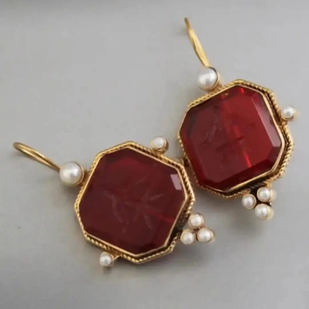 Pendientes colgantes elegantes vintage con perla y diseño geométrico