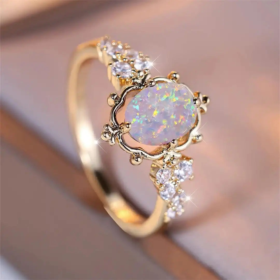 Anillo de Flor con Ópalo de Fuego Blanco Ovalado