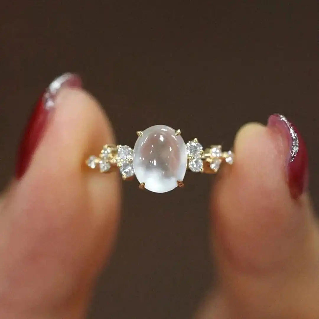 Anillo de cristal de piedra lunar resplandor lunar