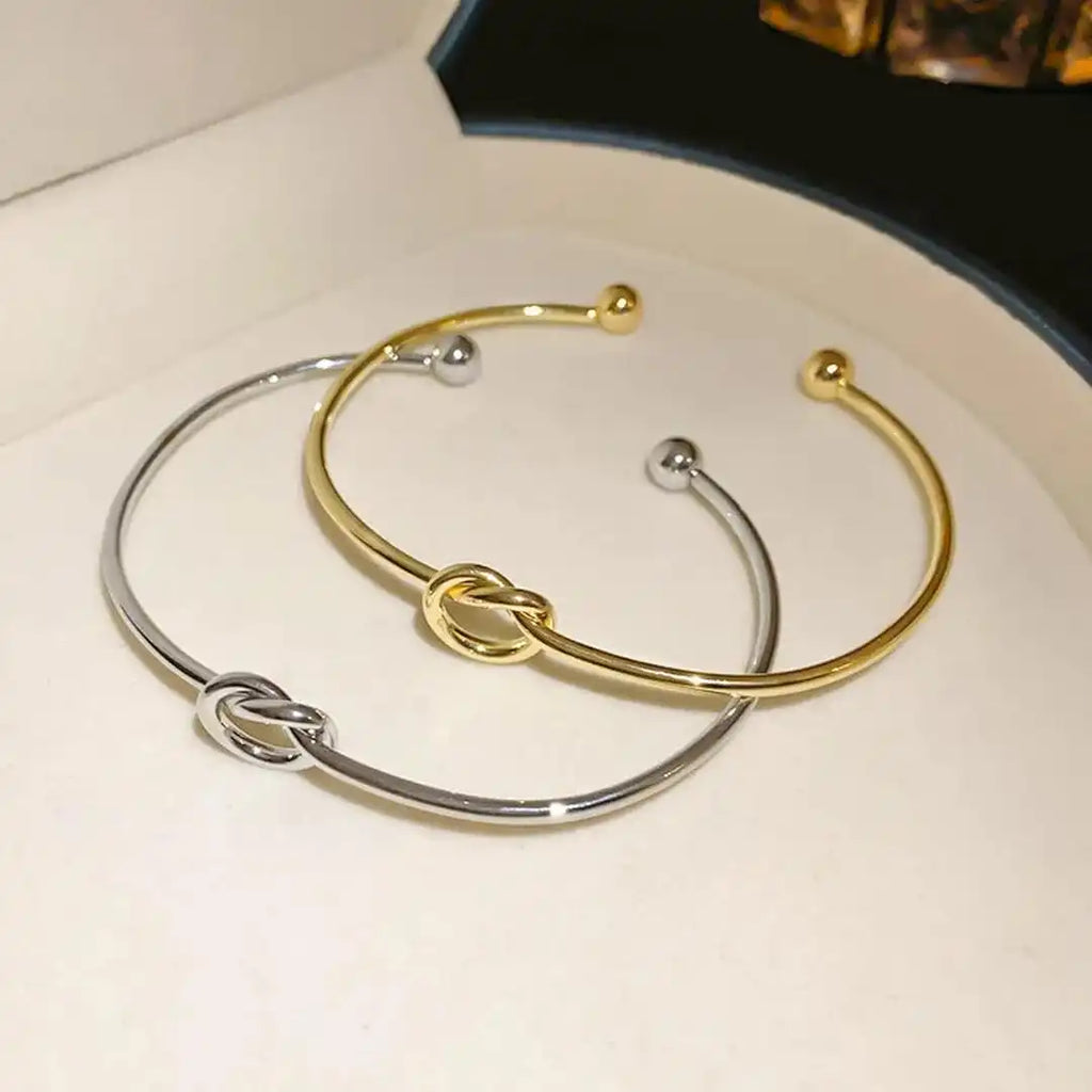 Pulsera Ajustable Nudo Dorado