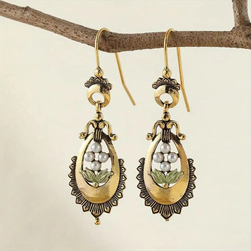 Pendientes Maya de flor de perlas doradas