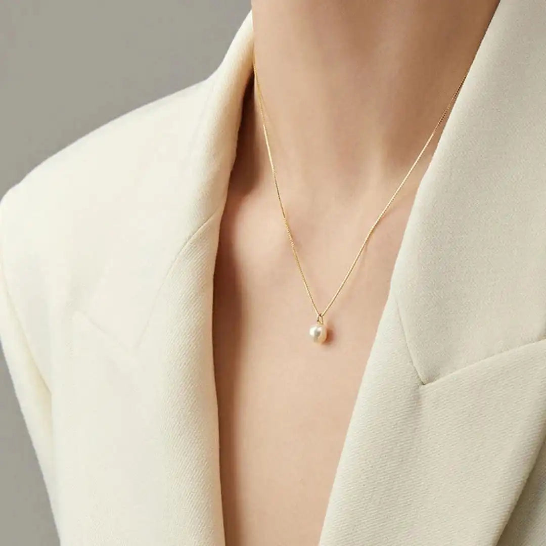 Collar con Colgante de Perla Atemporal