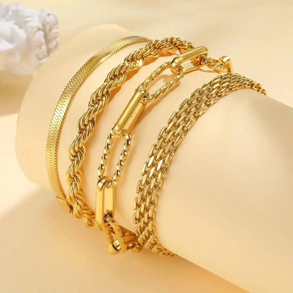 Juego de pulseras apilables de perlas doradas