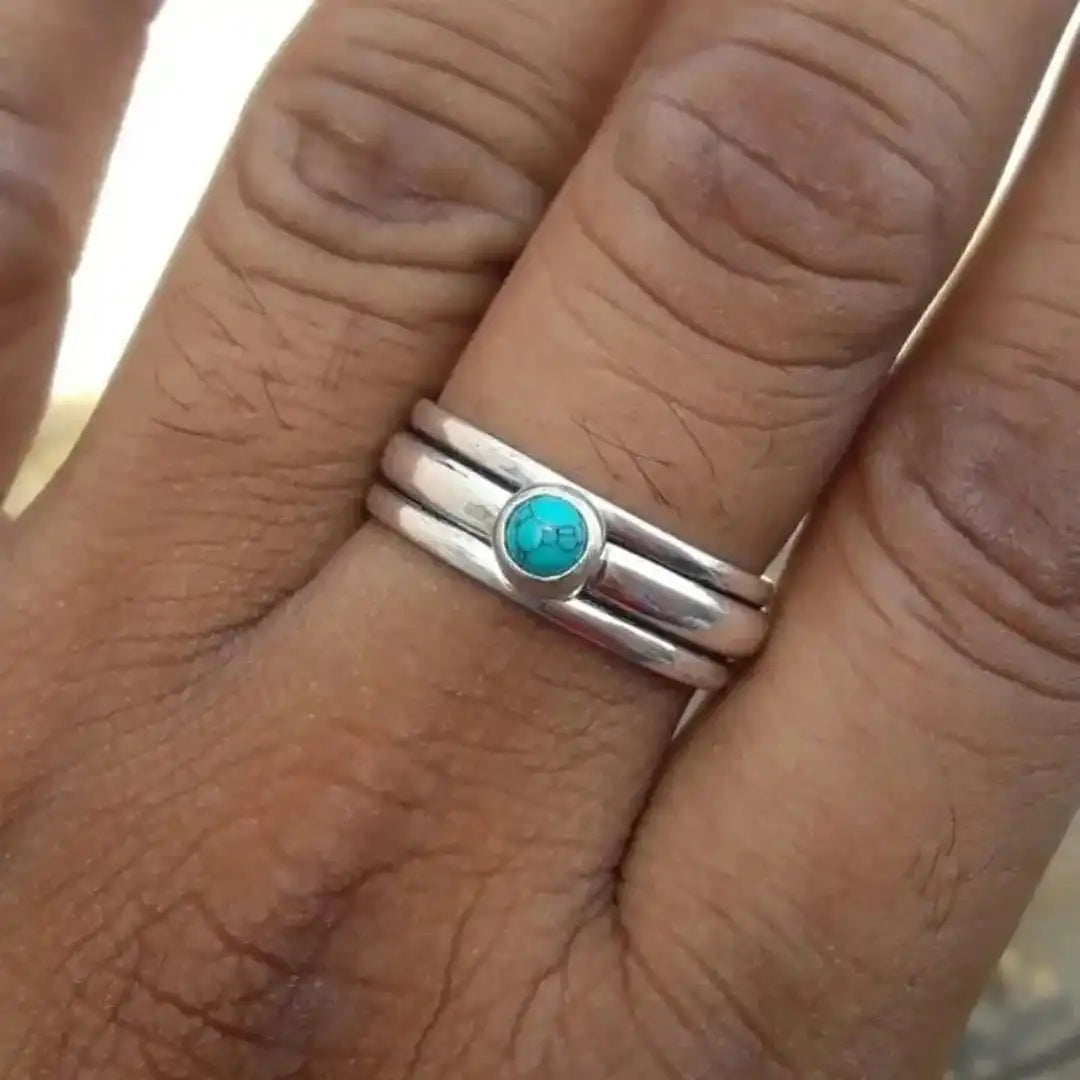 Anillo bohemio de capas con piedra turquesa