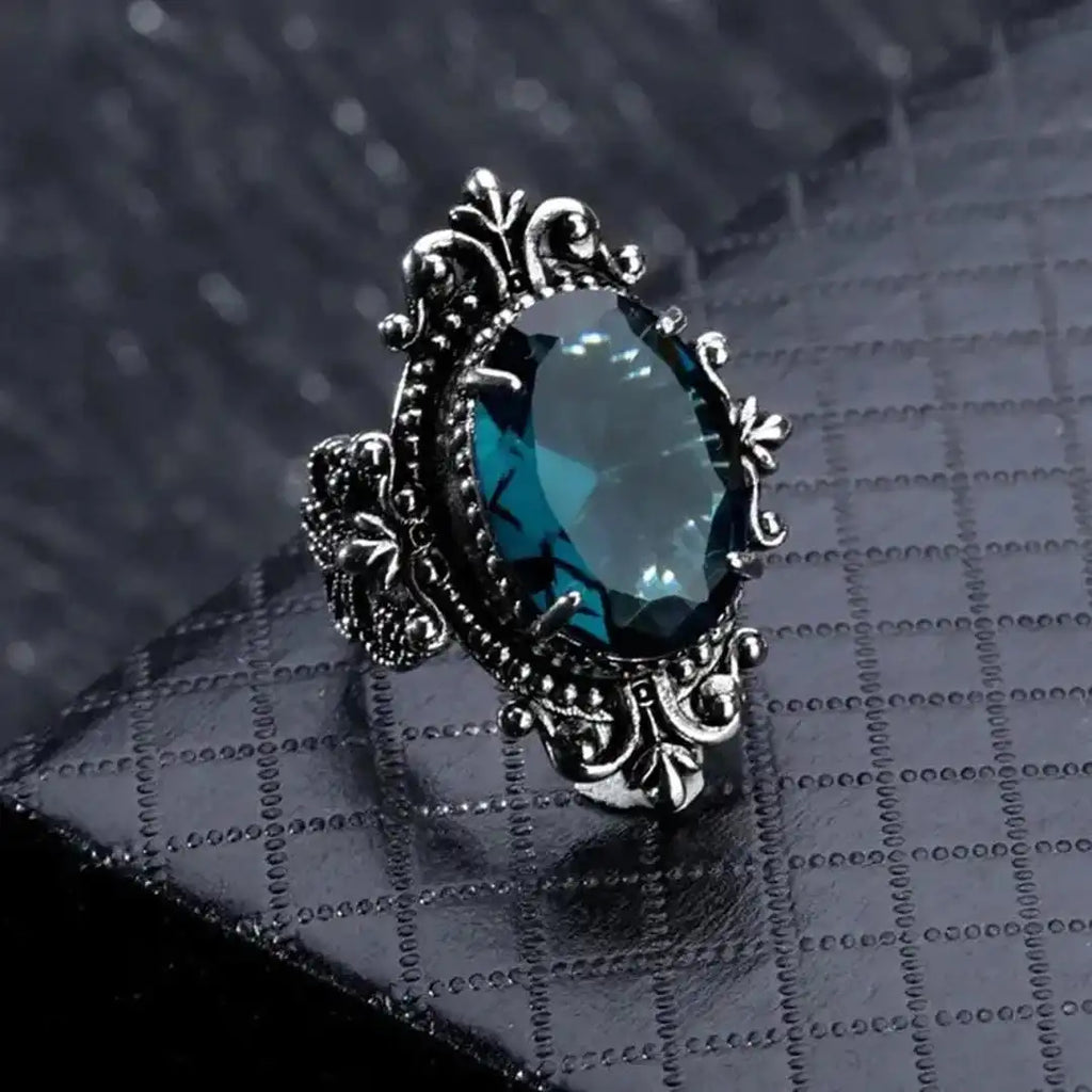 Anillo de circonita azul ovalado de plata vintage