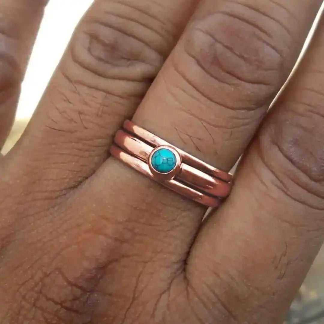 Anillo bohemio de capas con piedra turquesa