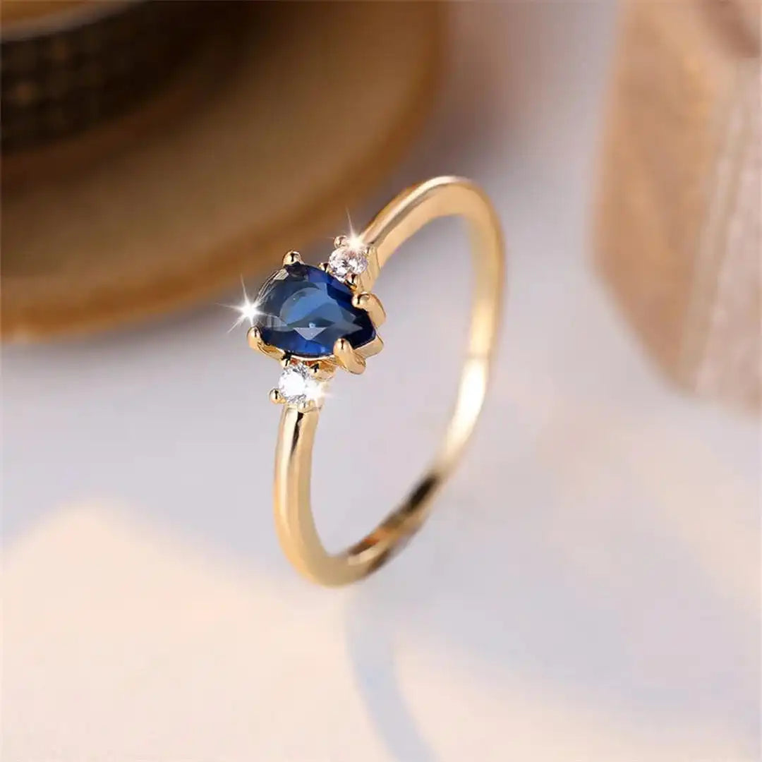 Anillo Minimalista con Zafiro Real Talla Pera