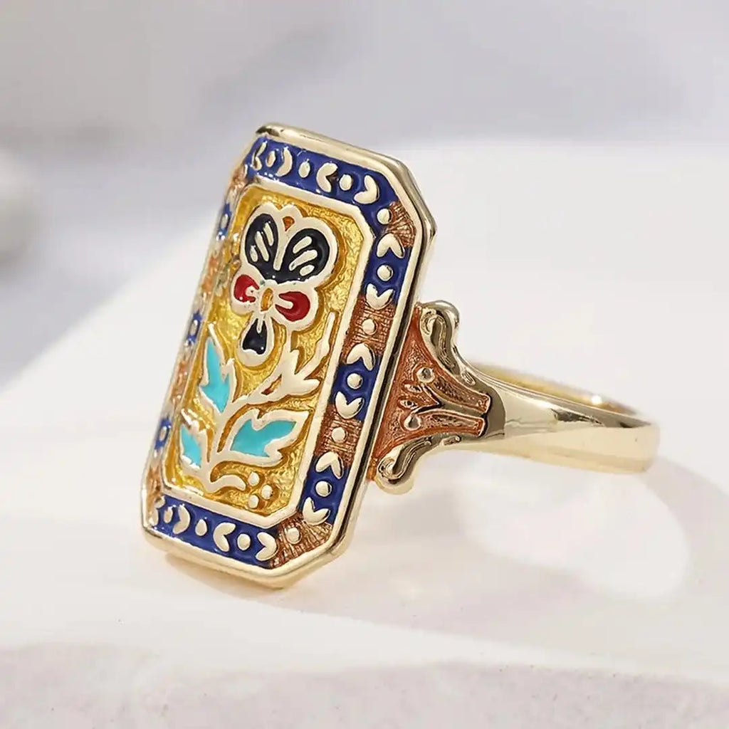 Anillo llamativo floral esmaltado vintage