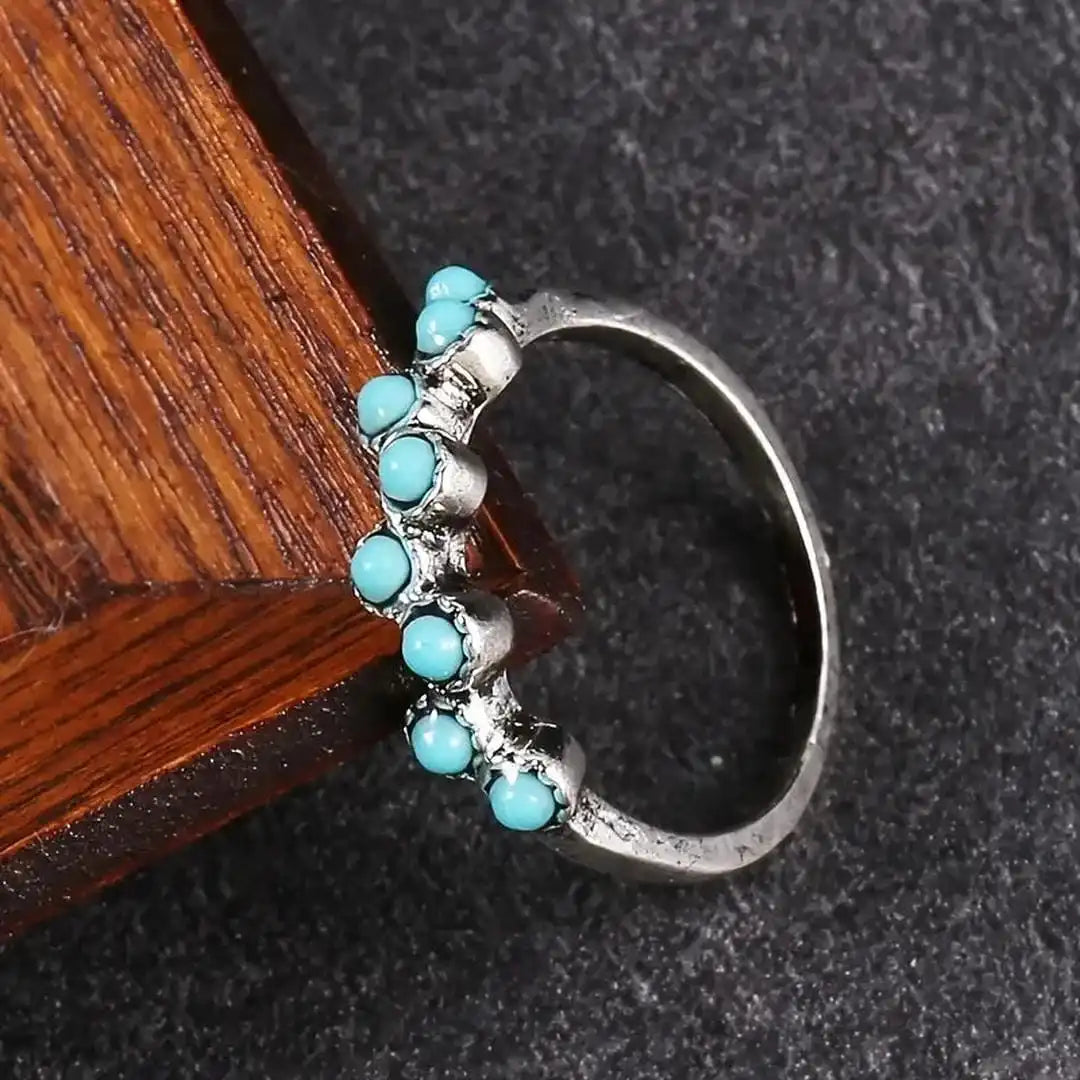 Anillo atemporal de cuentas turquesa