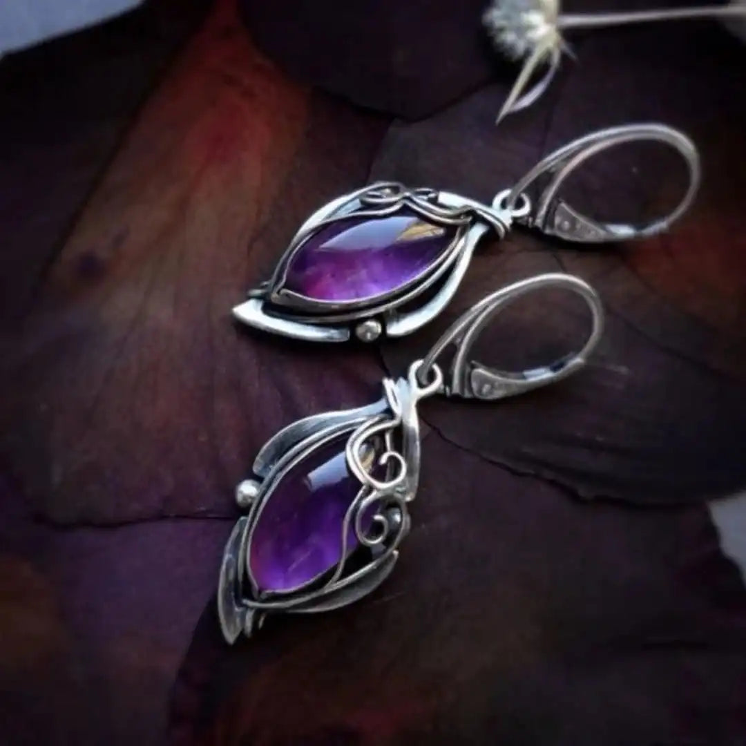 Pendientes clásicos de plata con enredadera marquesa