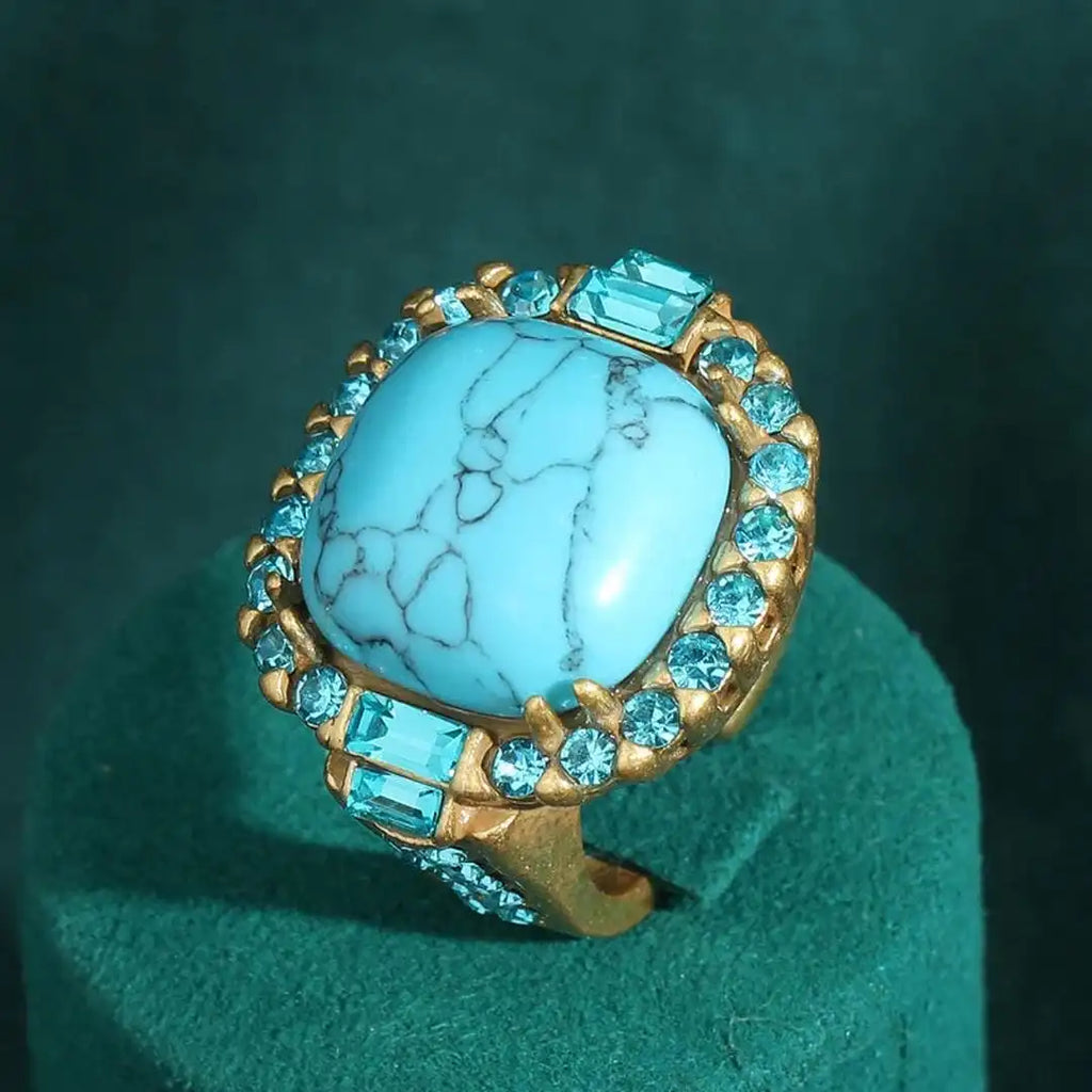 Anillo de Zirconia de Piedra Turquesa Dorada