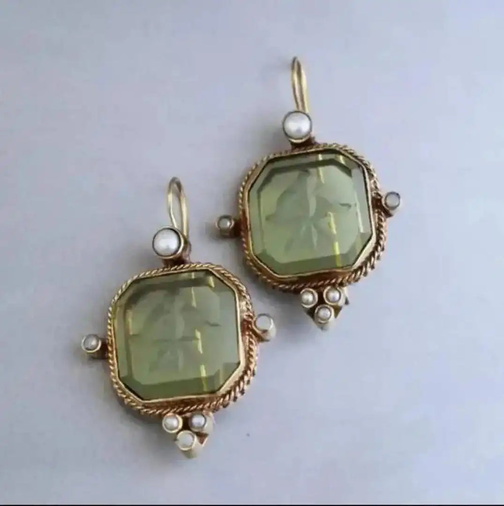 Pendientes colgantes elegantes vintage con perla y diseño geométrico