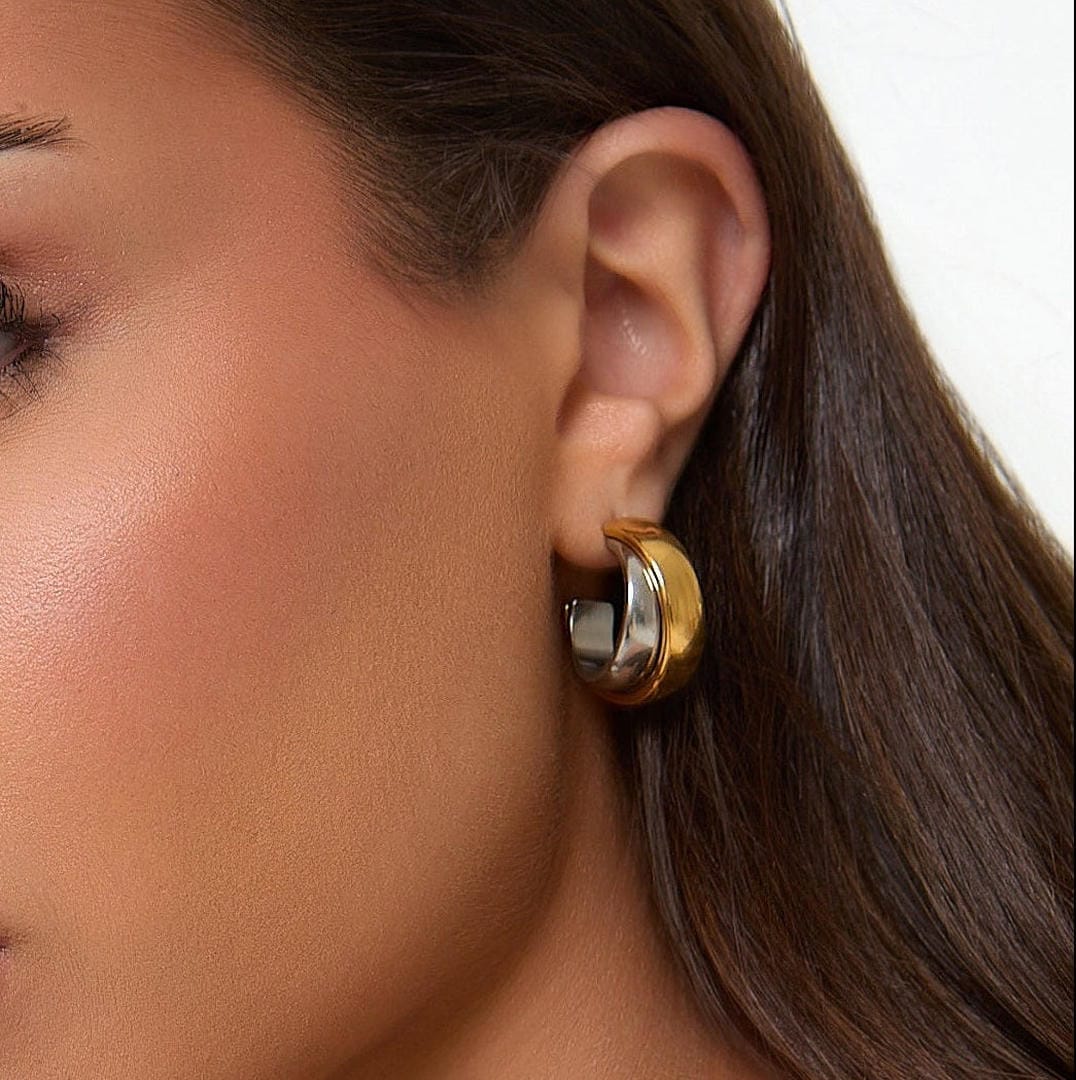 Elegantes pendientes de oro y plata de dos tonos