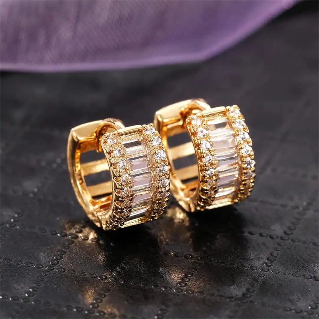 Pendientes de aro con circonitas y forma de mini baguette
