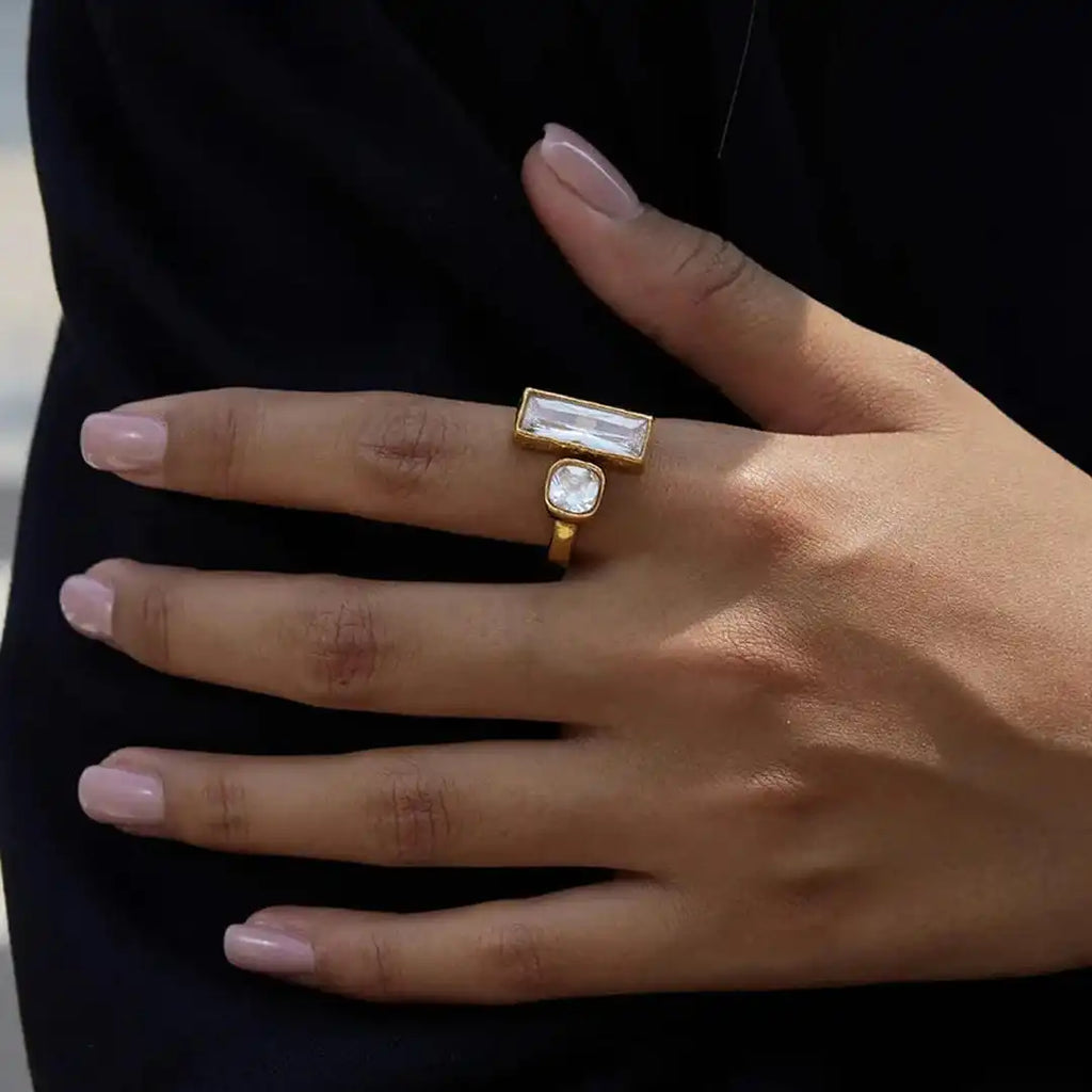 Anillo abierto dúo de baguettes geométricos