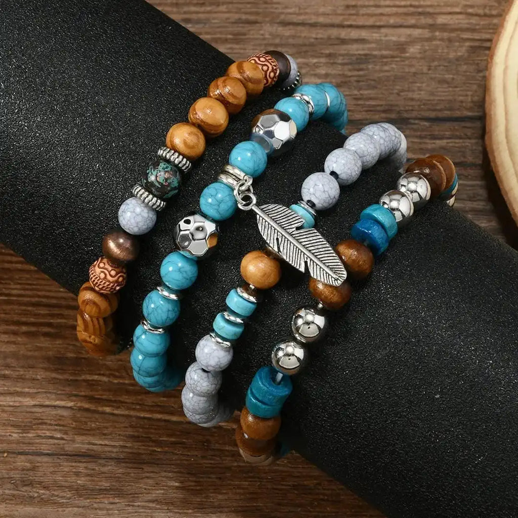 Pulsera bohemia de plumas con cuentas turquesas