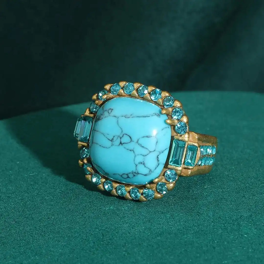 Anillo de Zirconia de Piedra Turquesa Dorada