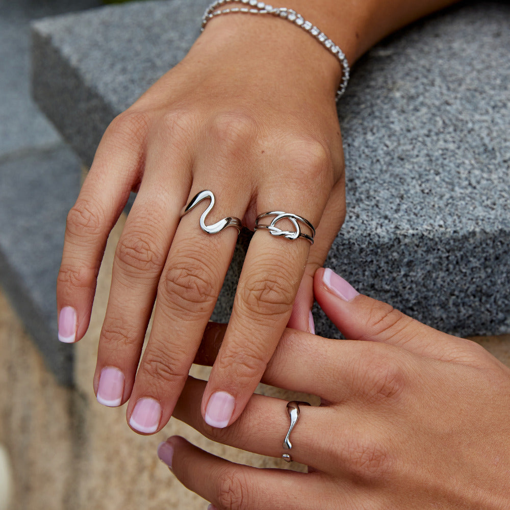 Anillo Nudo de Amor en Plata