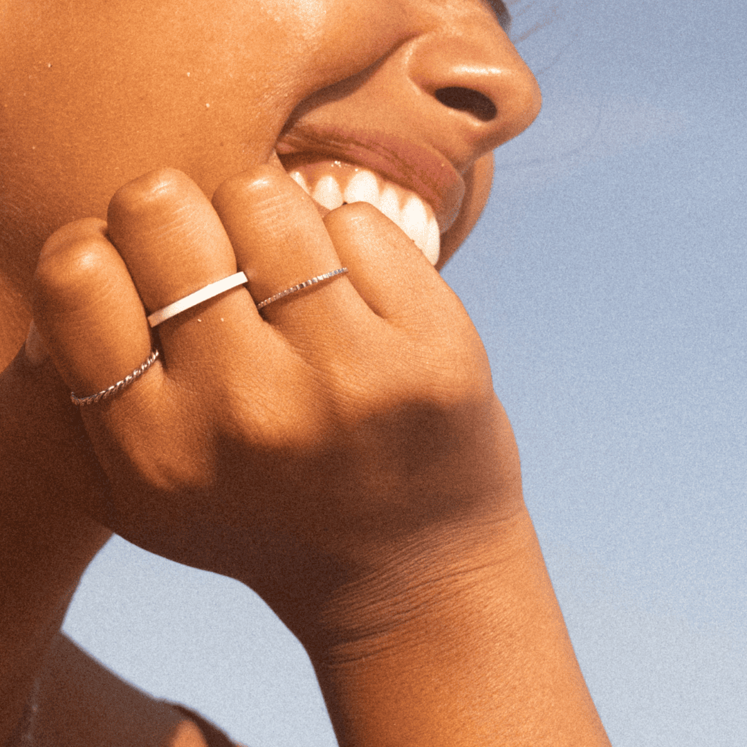 Anillo apilable fino Luna