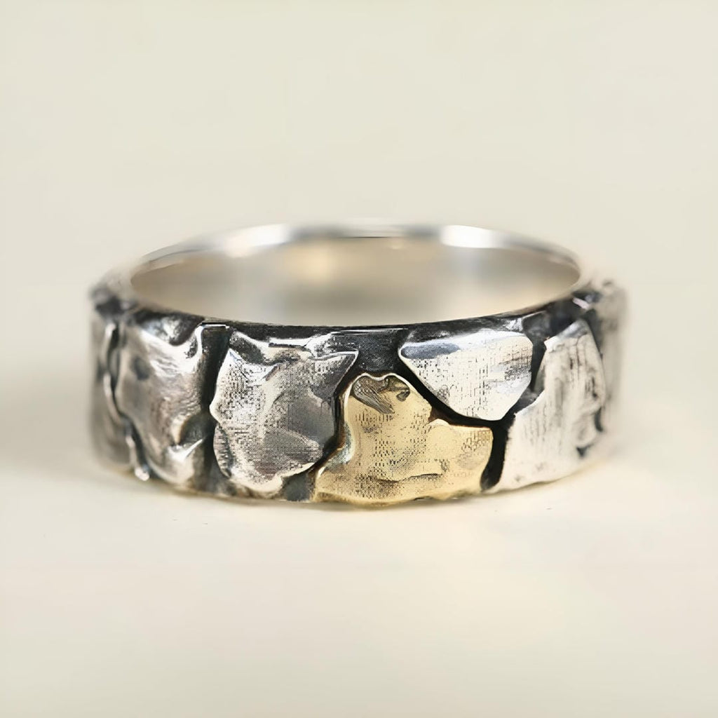 Anillo Forjado Dorado Vintage