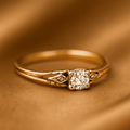 Anillo clásico vintage de circonita dorada