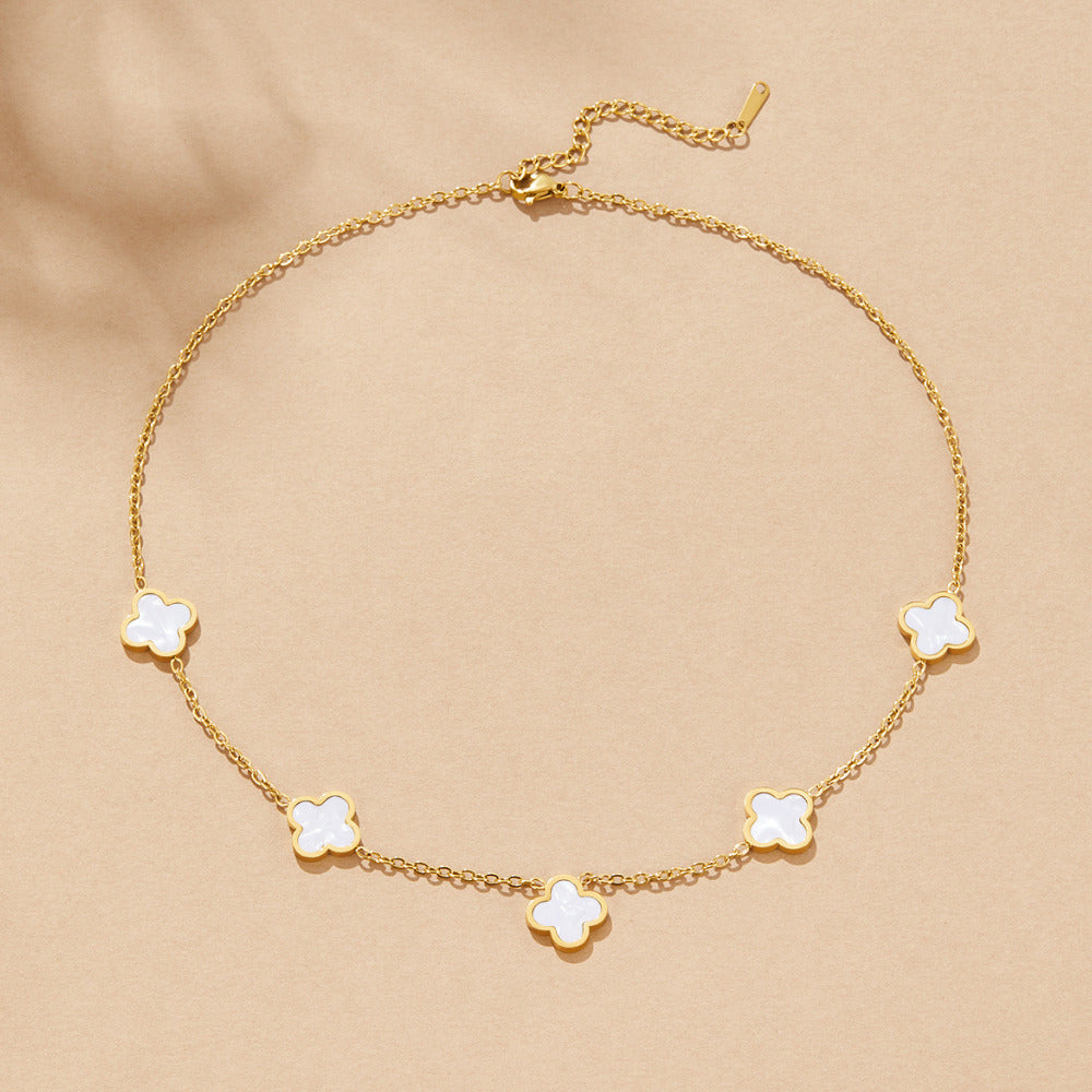 Collar Racimo de Trébol Blanco