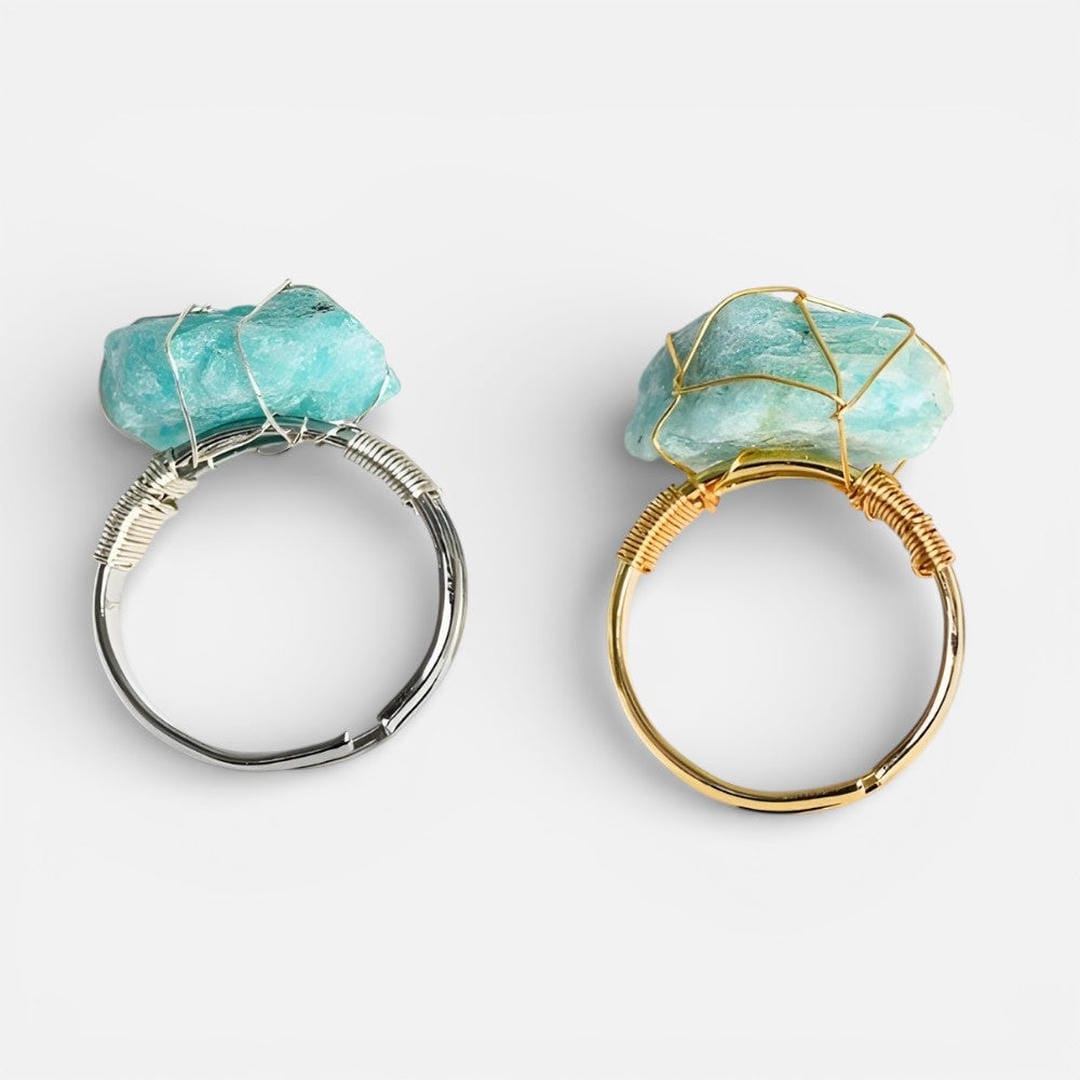 Anillos de oro con cristal en bruto alambrado