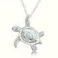 Collar con colgante de tortuga brillante