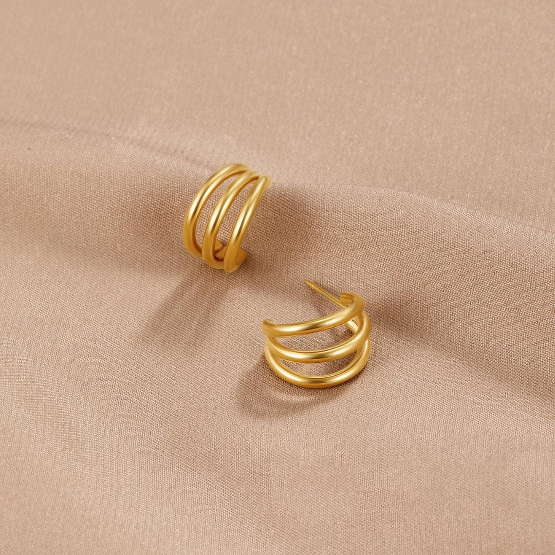 Pendientes de oro triple