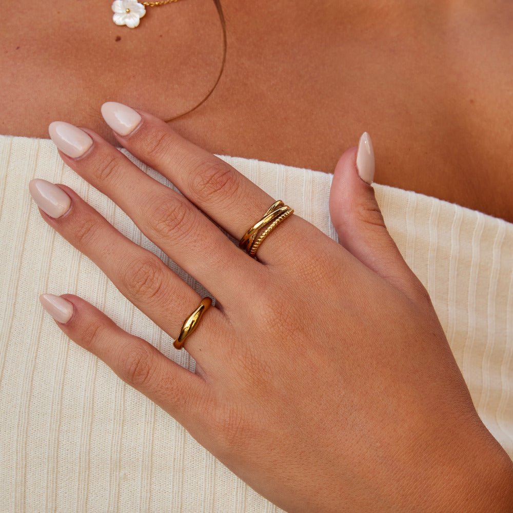 Anillo Cruzado Trenzado Ara