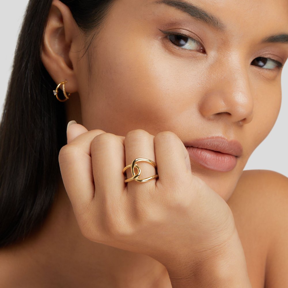 Anillo de oro Astrid