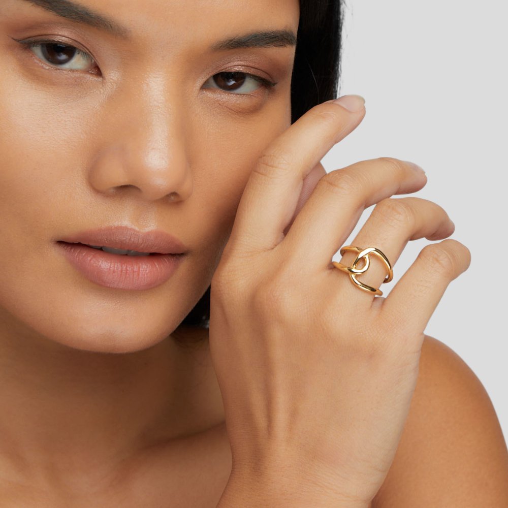 Anillo de oro Astrid