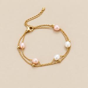 Pulsera de perlas de agua dulce en capas