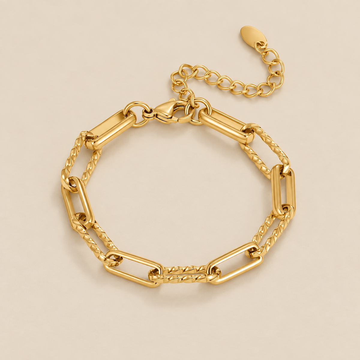 Jihan Chunky Chain Bracelet