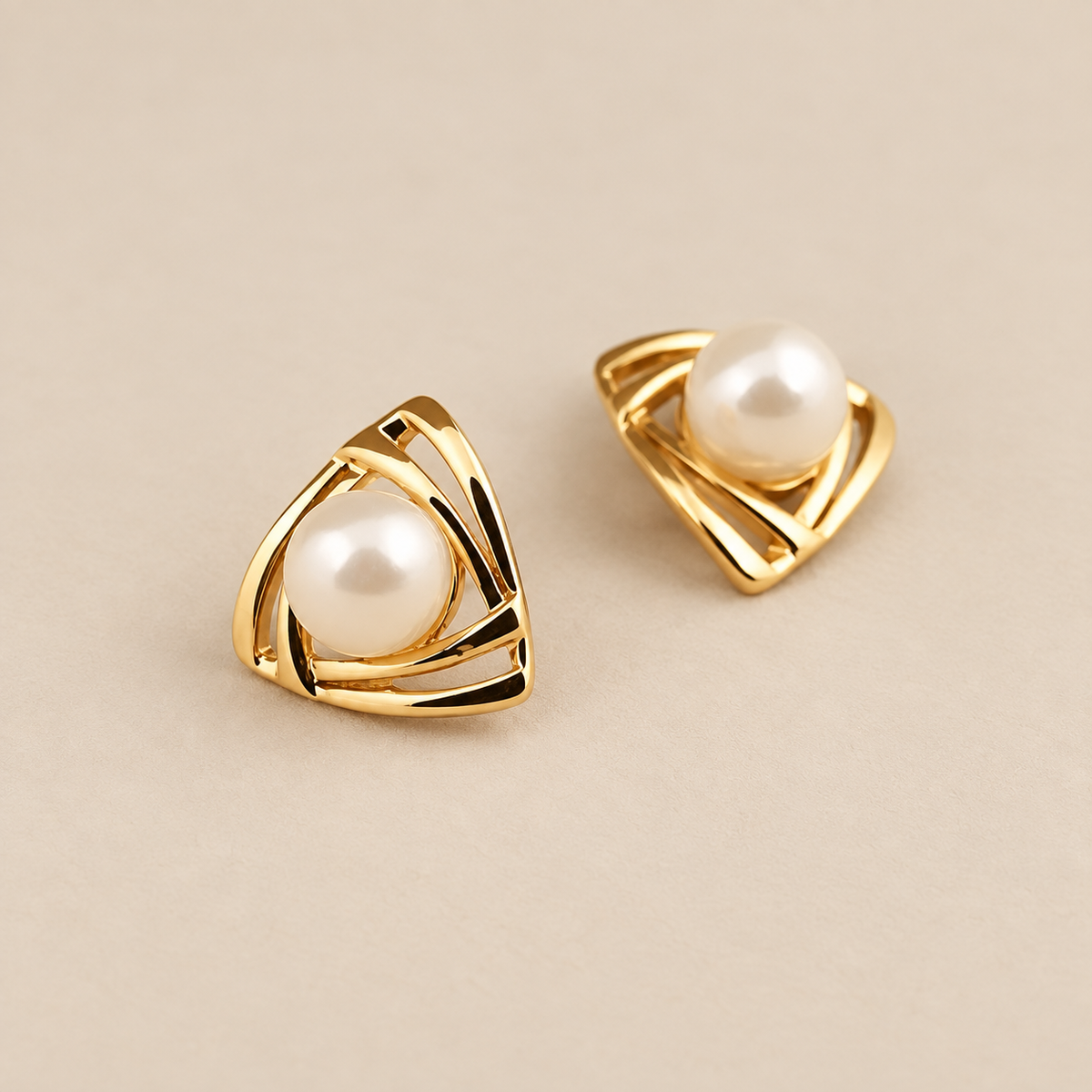 Exquisite Pearl and Gold Earrings