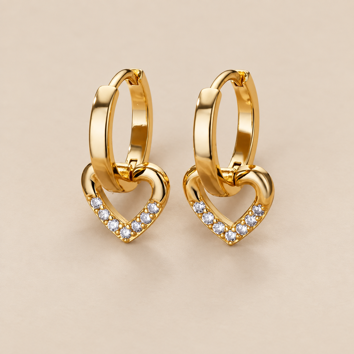 Pendientes de Corazón de Zirconia Huecos