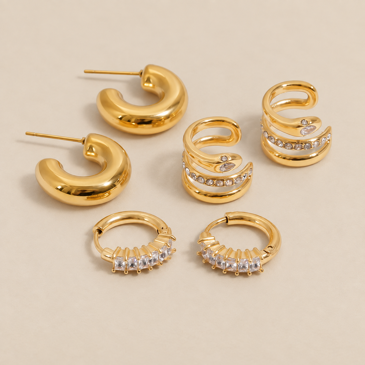 Lote de pendientes dorados Orielle Staple