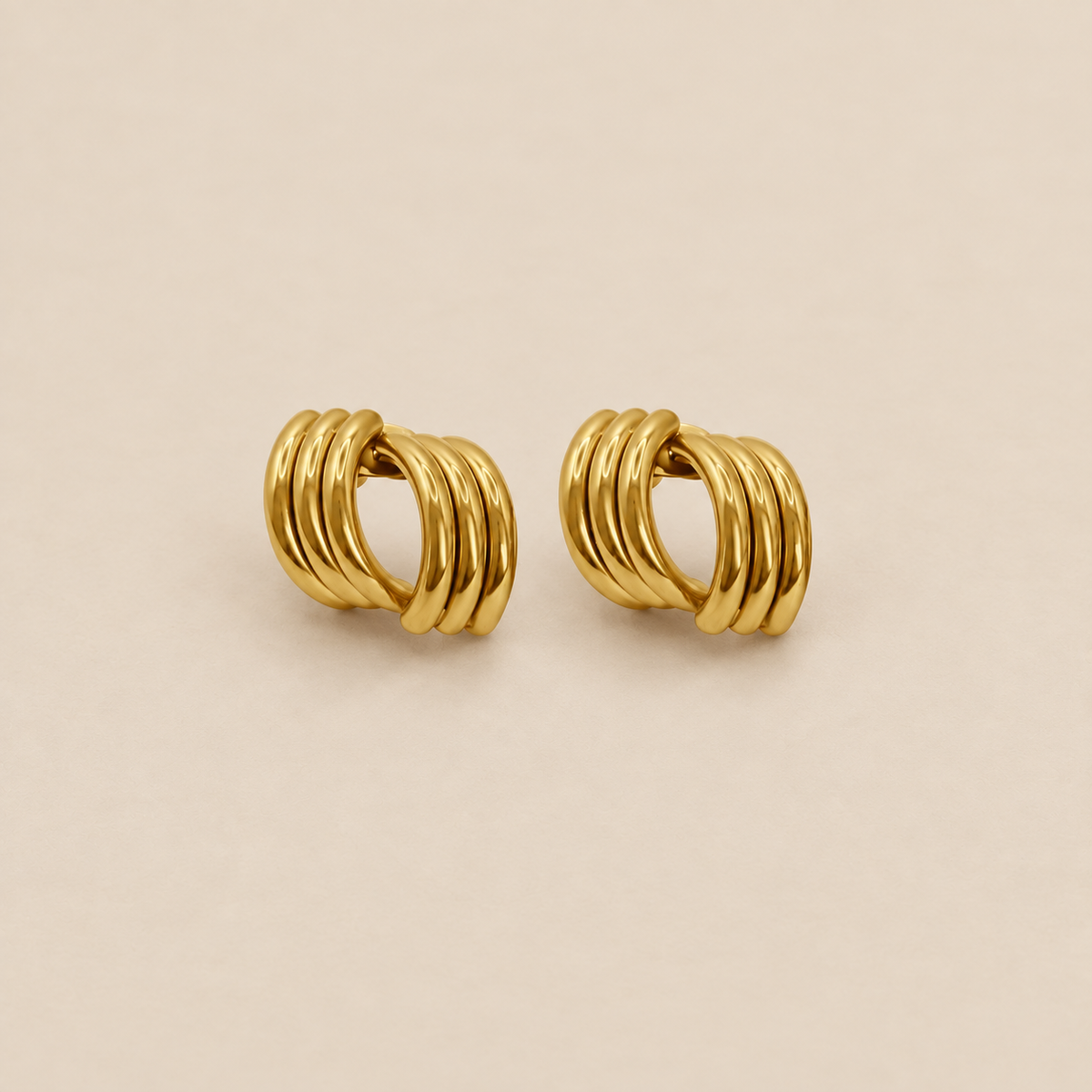 Vintage Curved Gold Earring