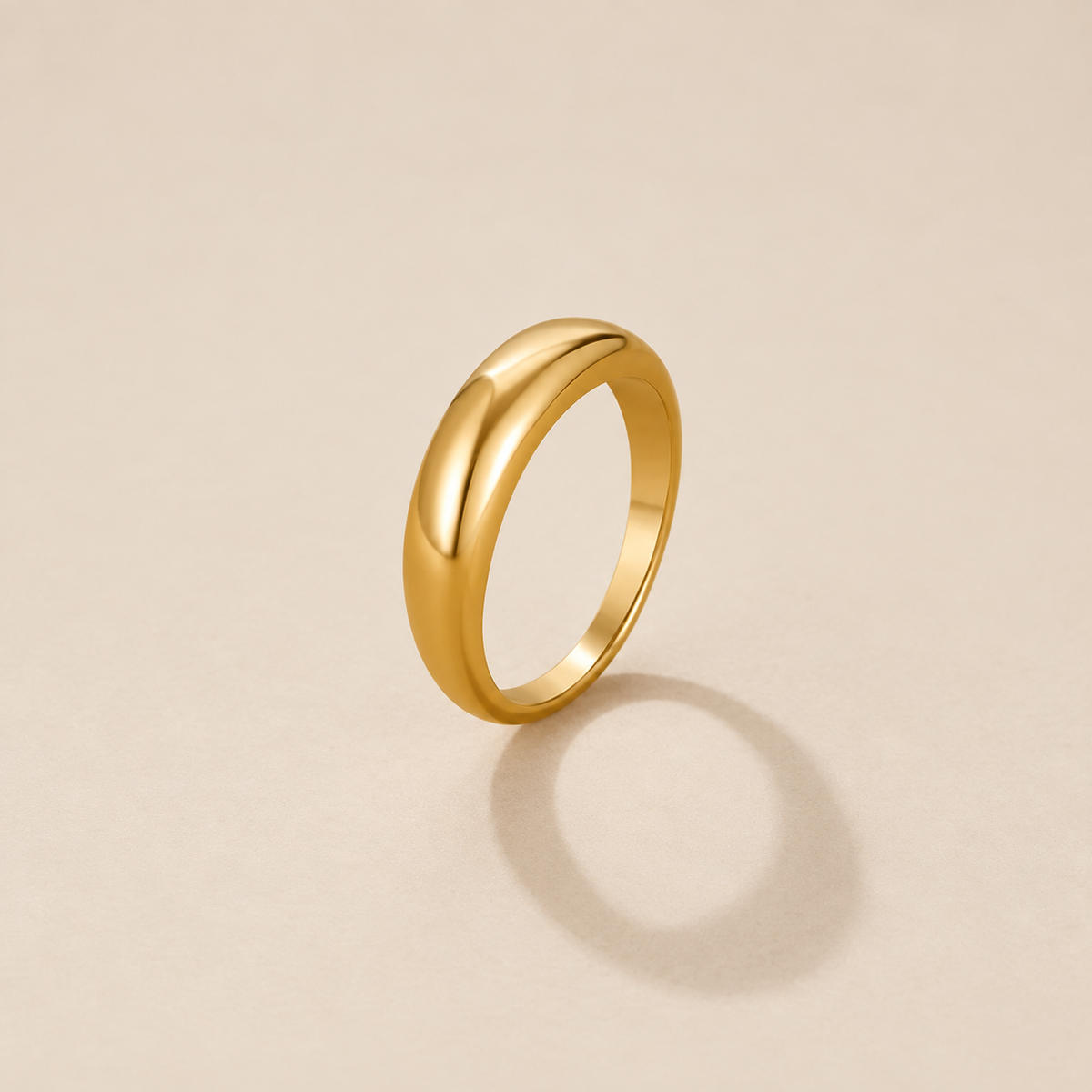 Lois Gold Band Ring