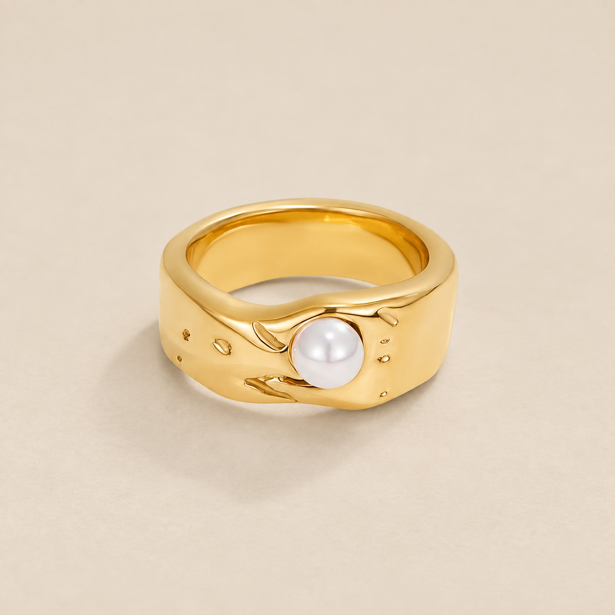 Malia Chunky Gold Pearl Ring