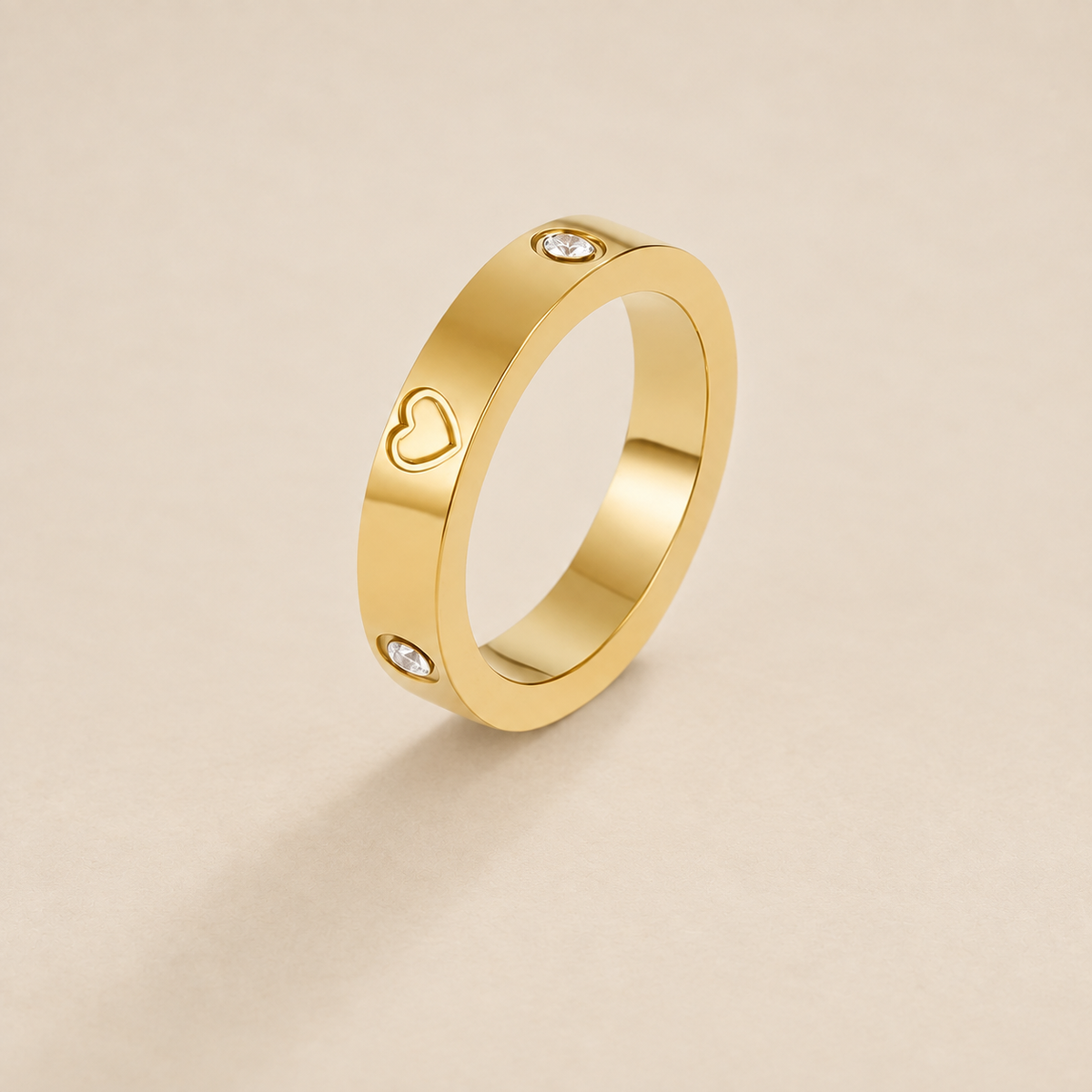 Mari Heart Gold Ring