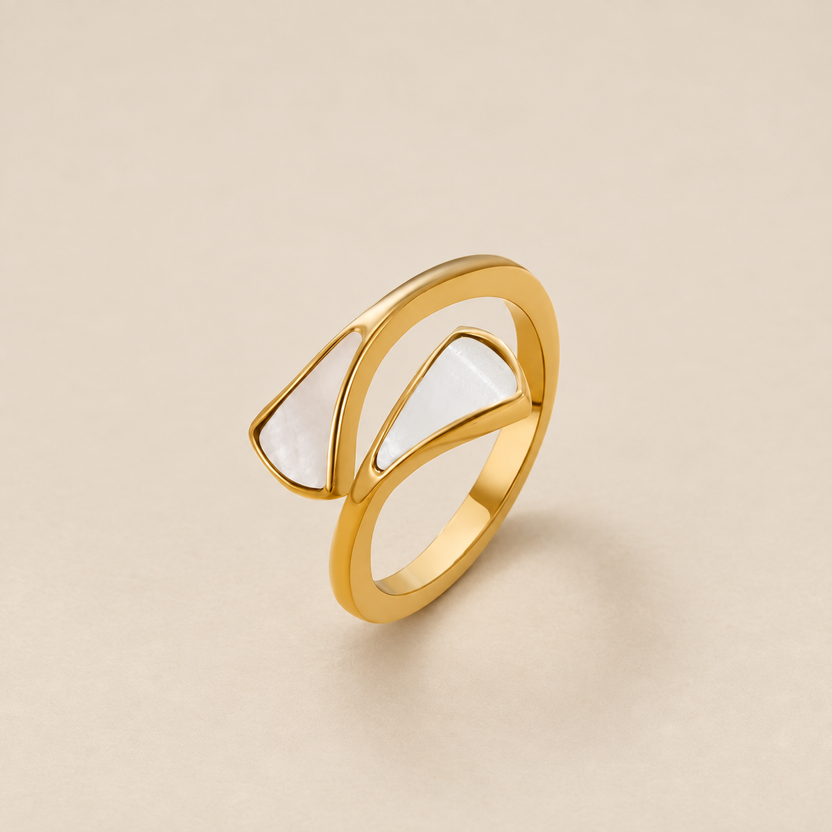 Anillo de ensueño de nácar
