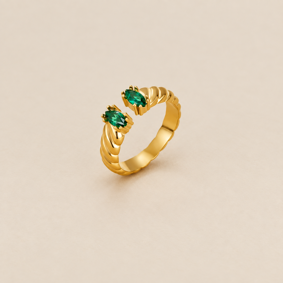 Tara Vintage Emerald Ring