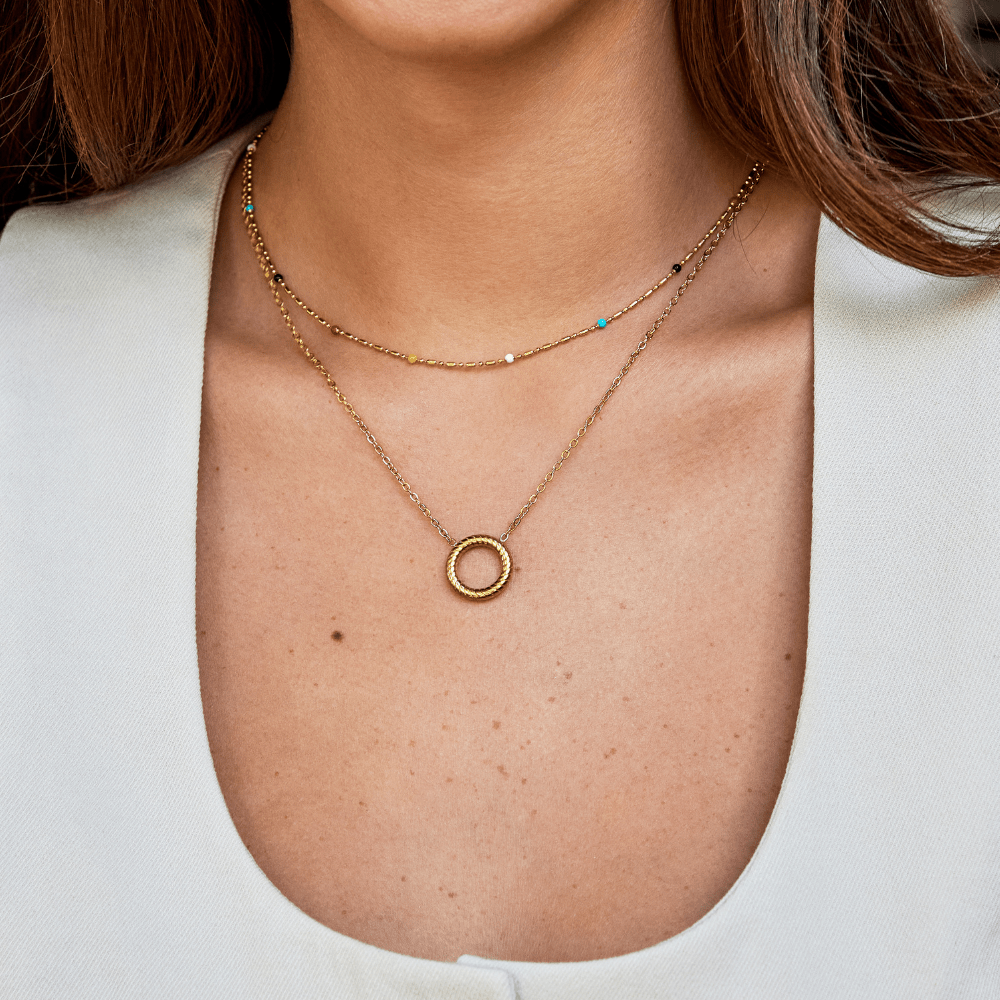 Collar con Colgante de Círculo Avery