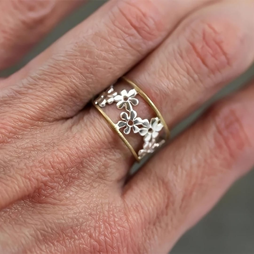Anillo de margarita ajustable de esmalte